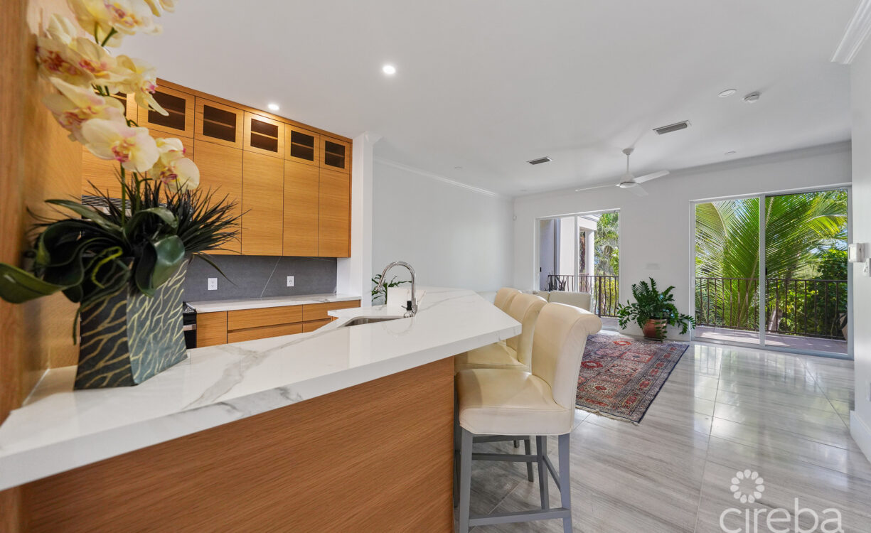 TURNBERRY  EAST #3 , CRYSTAL HARBOUR