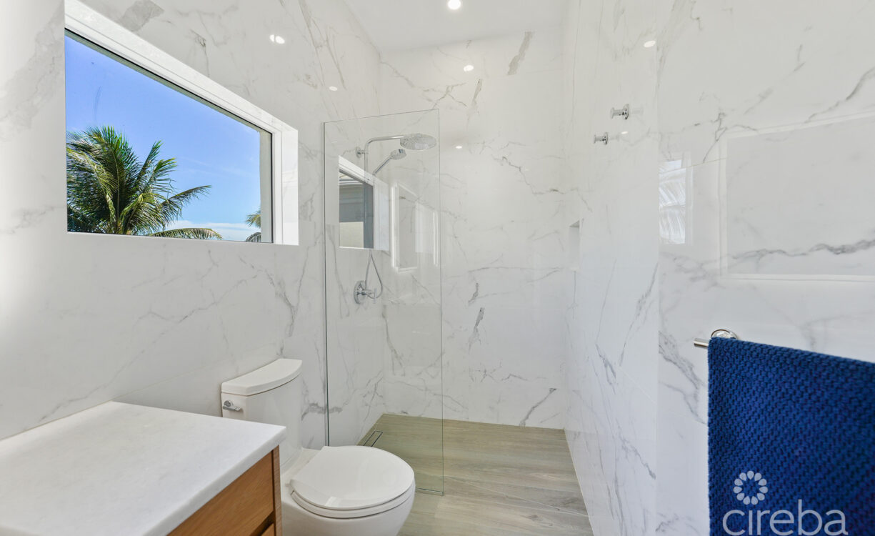 TURNBERRY  EAST #3 , CRYSTAL HARBOUR