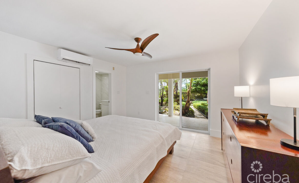 TURNBERRY  EAST #3 , CRYSTAL HARBOUR