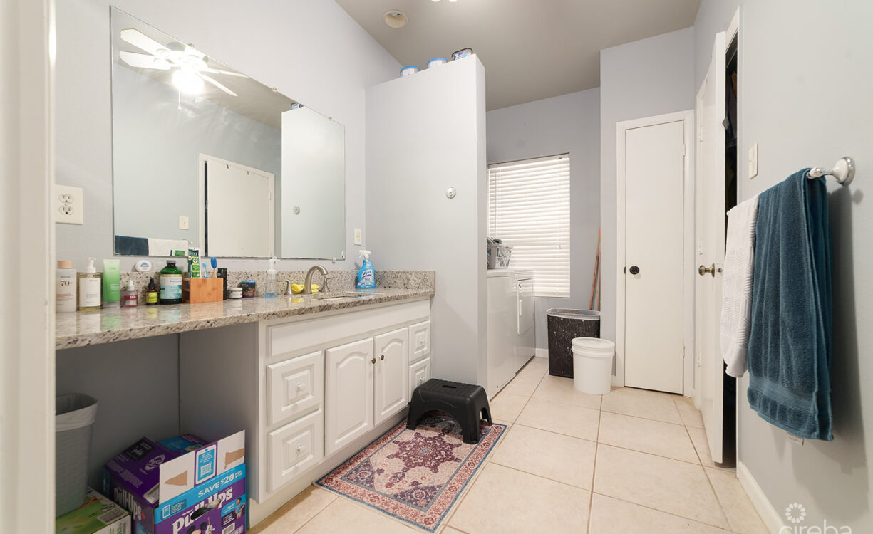 MULTI UNIT INVESTMENT - CAYMAN BRAC