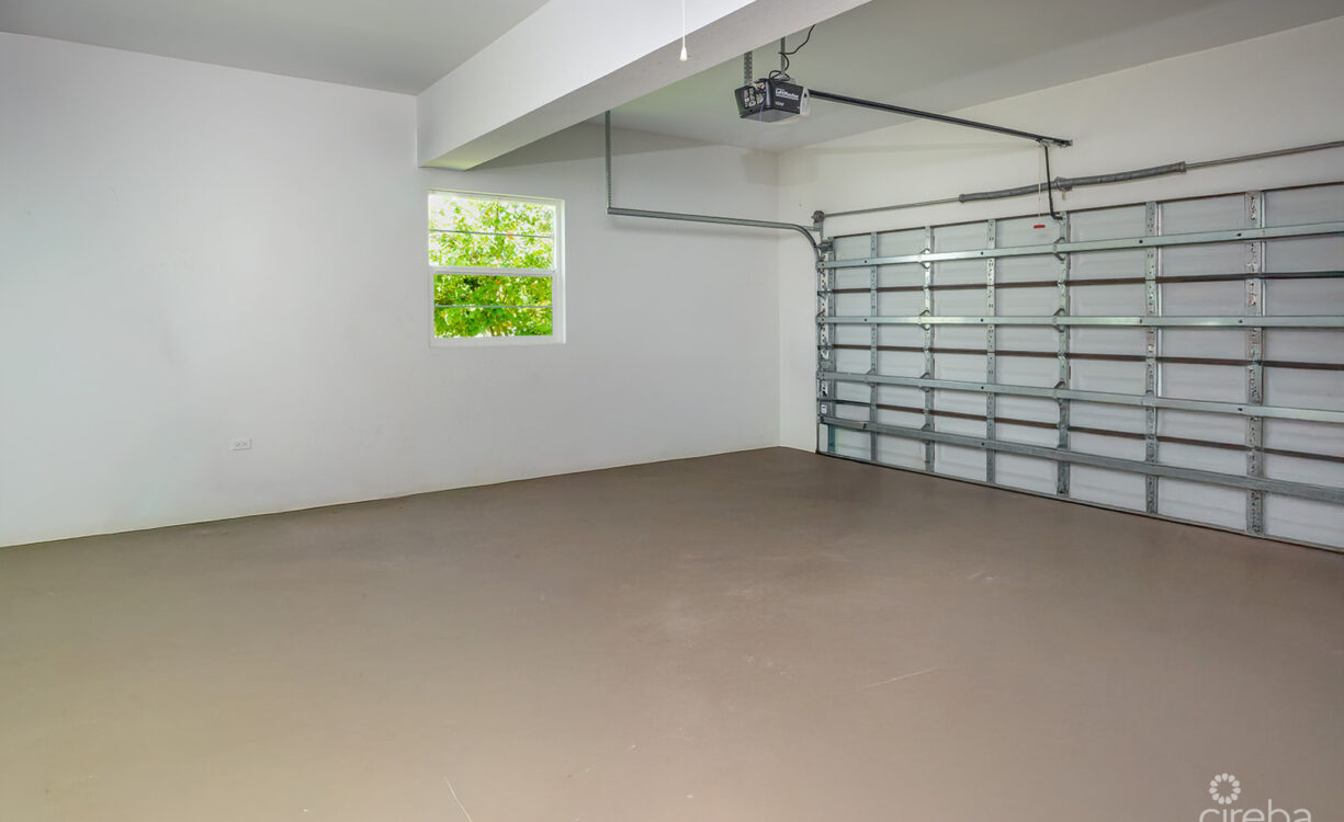 BIMIN DR - EXECUTIVE CANAL FRONT HOME IN GRAND HARBOUR