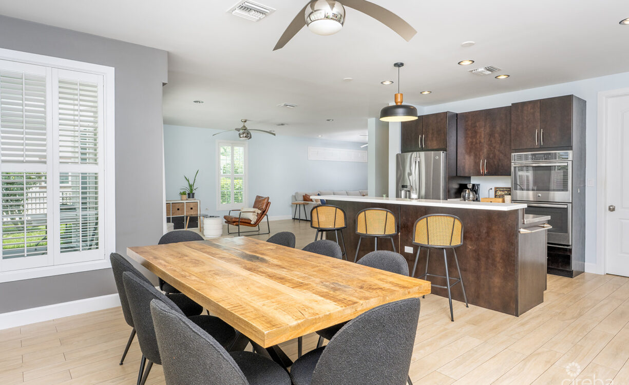 BIMIN DR - EXECUTIVE CANAL FRONT HOME IN GRAND HARBOUR