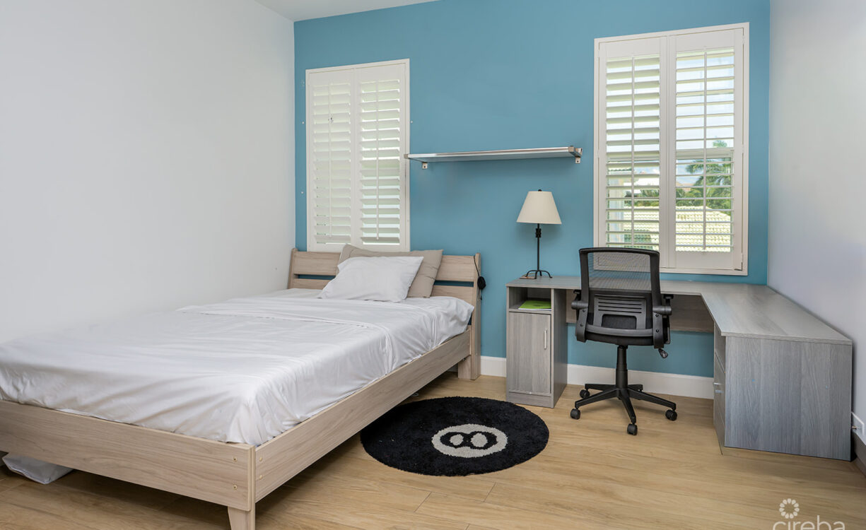 BIMIN DR - EXECUTIVE CANAL FRONT HOME IN GRAND HARBOUR