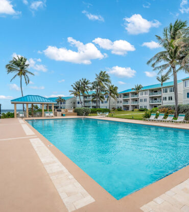 OCEAN POINTE VILLAS  3 BED, 2 BATH, 2ND FLOOR PENTHOUSE