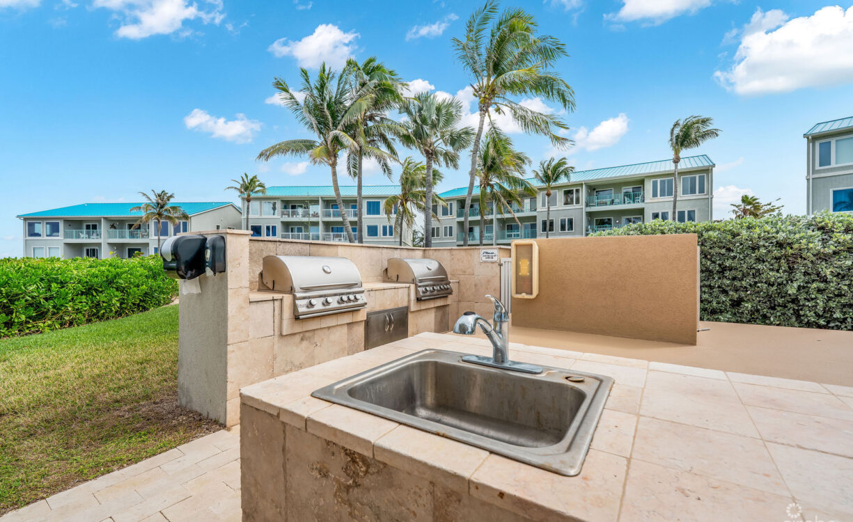 OCEAN POINTE VILLAS  3 BED, 2 BATH, 2ND FLOOR PENTHOUSE