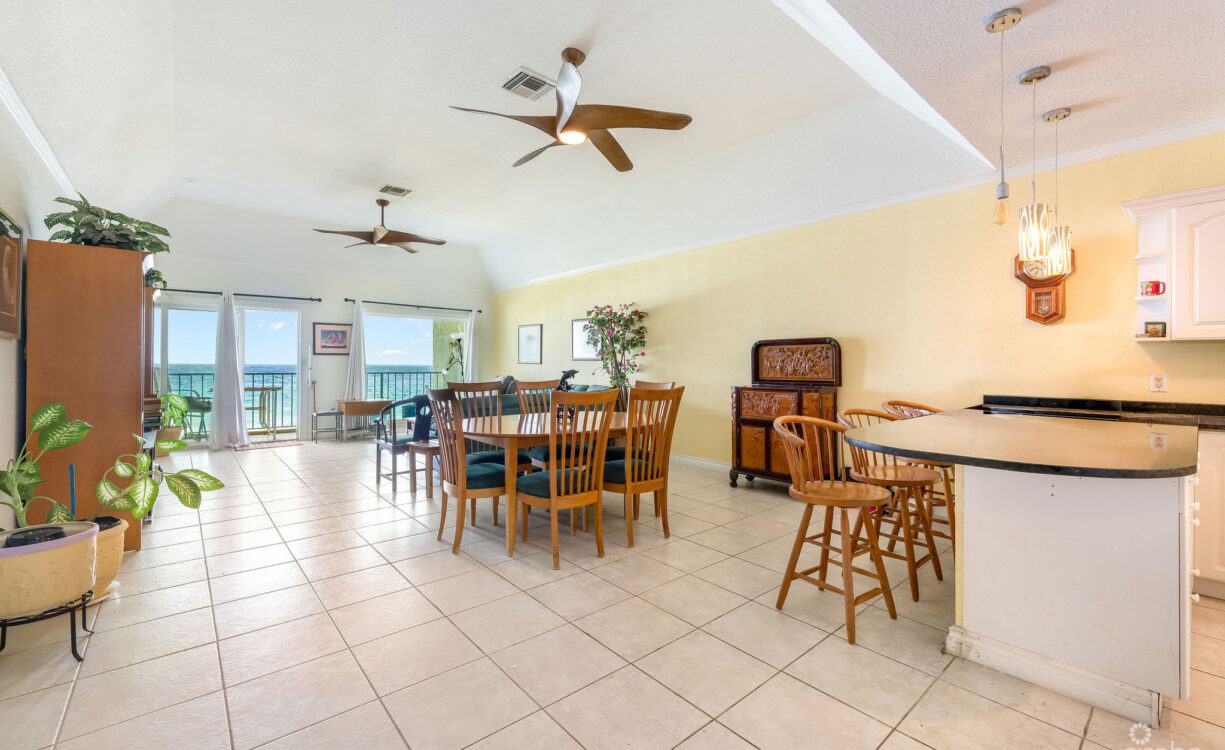 OCEAN POINTE VILLAS  3 BED, 2 BATH, 2ND FLOOR PENTHOUSE