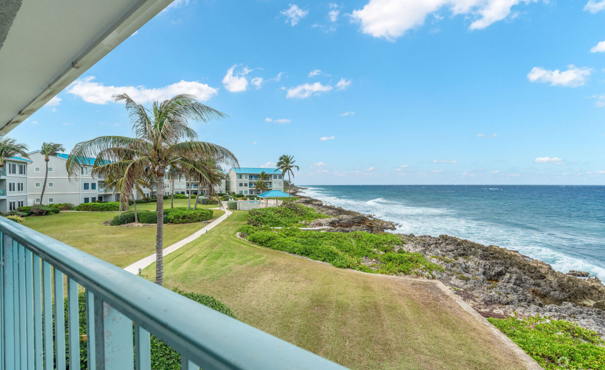 OCEAN POINTE VILLAS  3 BED, 2 BATH, 2ND FLOOR PENTHOUSE