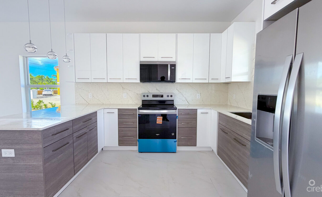 BRAND NEW SERENITY RETREAT 2 BEDROOM TOWNHOUSE