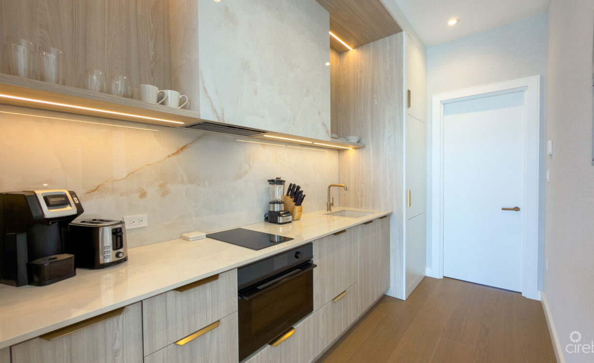 THE GROVE TOO - 1 BED CONDO