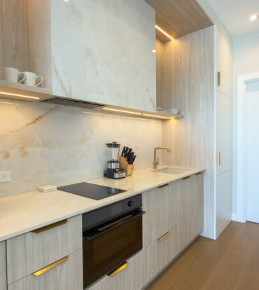 THE GROVE TOO - 1 BED CONDO