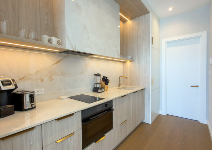 THE GROVE TOO - 1 BED CONDO