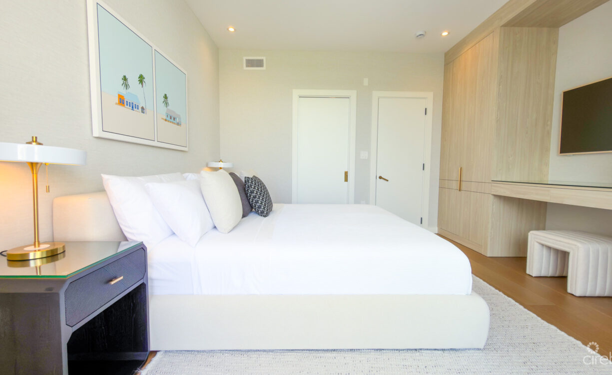 THE GROVE TOO - 1 BED CONDO