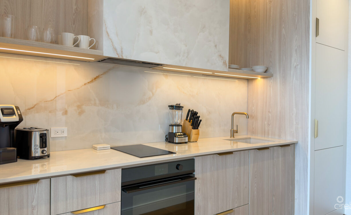 THE GROVE TOO - 1 BED CONDO