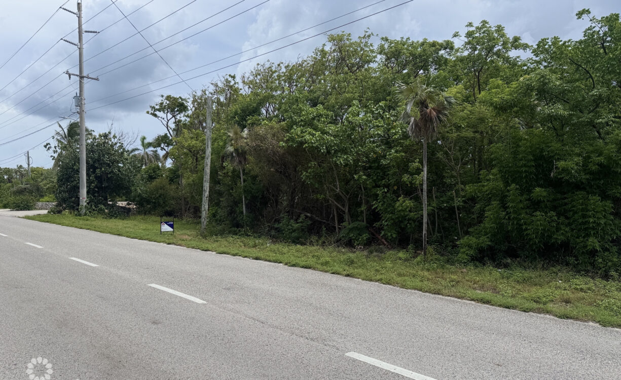 RUM POINT DRIVE LARGE LOT 31