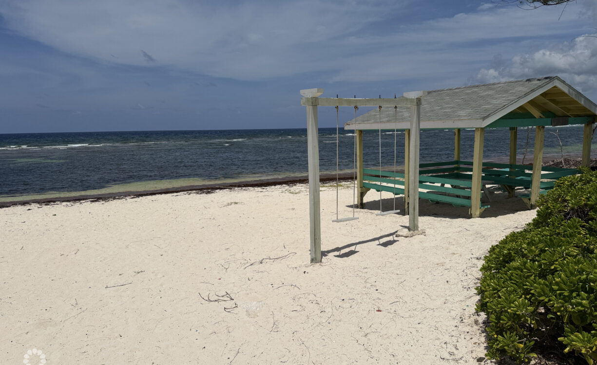 RUM POINT DRIVE LARGE LOT 30