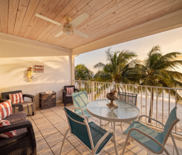 CORAL BAY VILLAGE #5 - BEACHFRONT CONDO