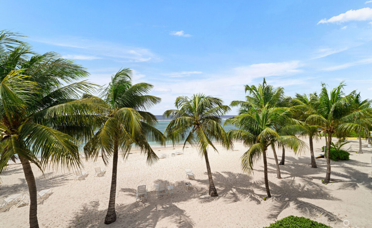 CORAL BAY VILLAGE #5 - BEACHFRONT CONDO