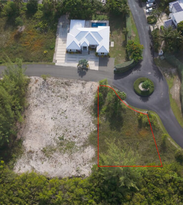 THE LAKES, SOUTH SOUND - RARE 0.2870-ACRE CORNER LOT