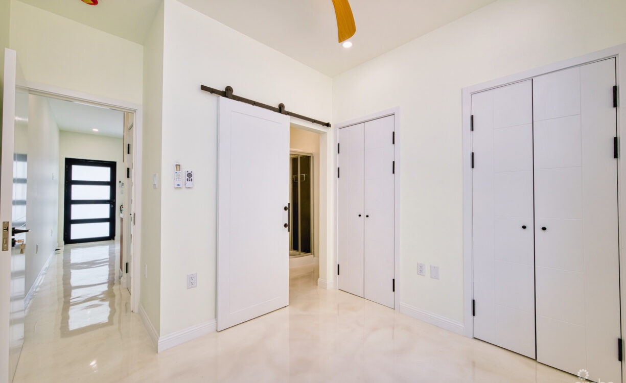 GREENWOOD SIX #1 | BRAND NEW CENTRAL GT CONDO