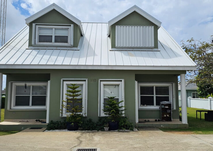 DUPLEX INVESTMENT PROPERTY - AURORA DRIVE, WEST BAY
