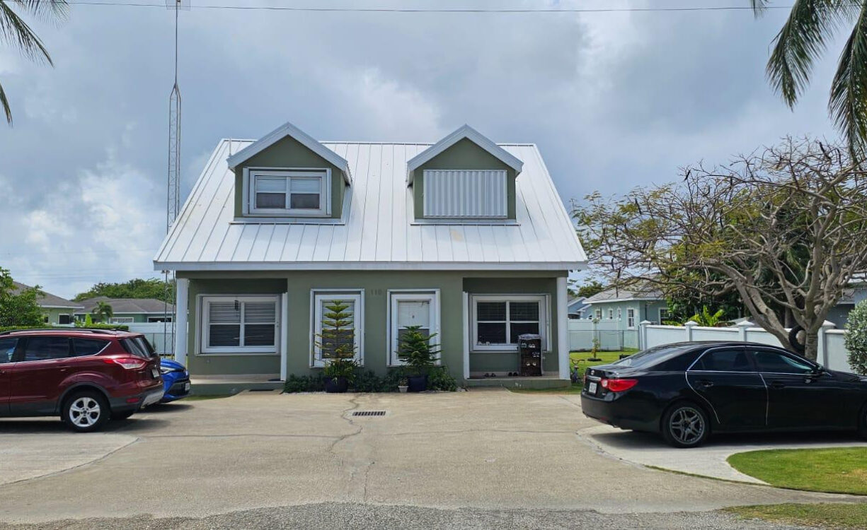 DUPLEX INVESTMENT PROPERTY - AURORA DRIVE, WEST BAY