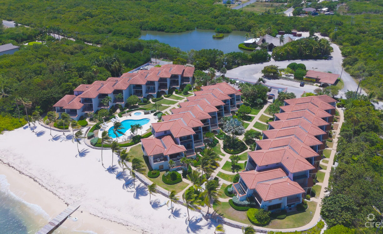 VILLAS PAPPAGALLO 2 BED OCEANFRONT