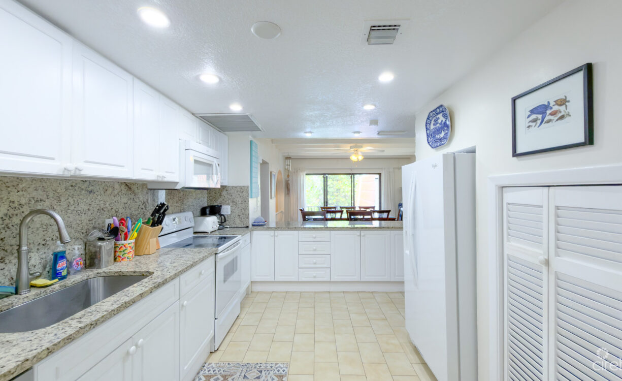 VILLAS PAPPAGALLO 2 BED OCEANFRONT