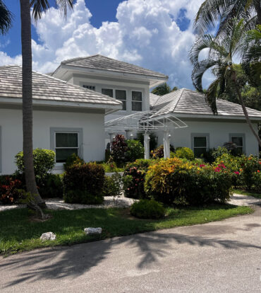 CANAL POINT - CANAL FRONT RESIDENCE