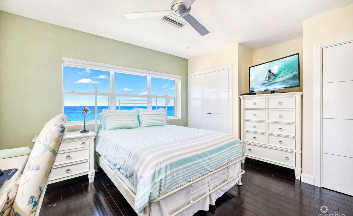 COCONUT BAY 121 OCEAN FRONT RESIDENCE