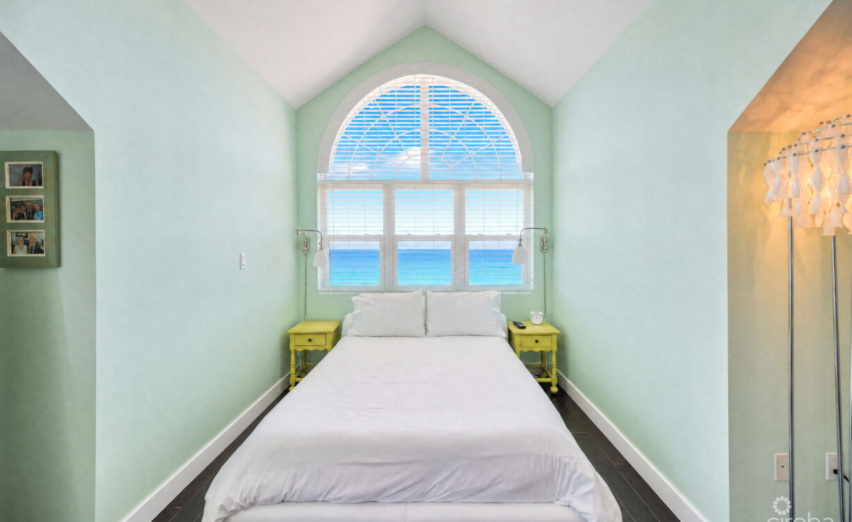 COCONUT BAY 121 OCEAN FRONT RESIDENCE