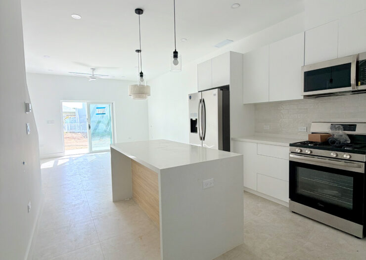 THREE BEDROOM, 3.5 BATHROOM RESIDENCE - DEVELOPER UNIT - THE MEADOWS AT BATABANO