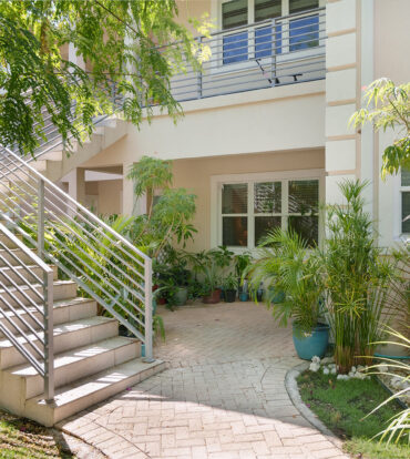 GRAND PALMS | GROUND FLOOR 2-BED IN SOUTH SOUND