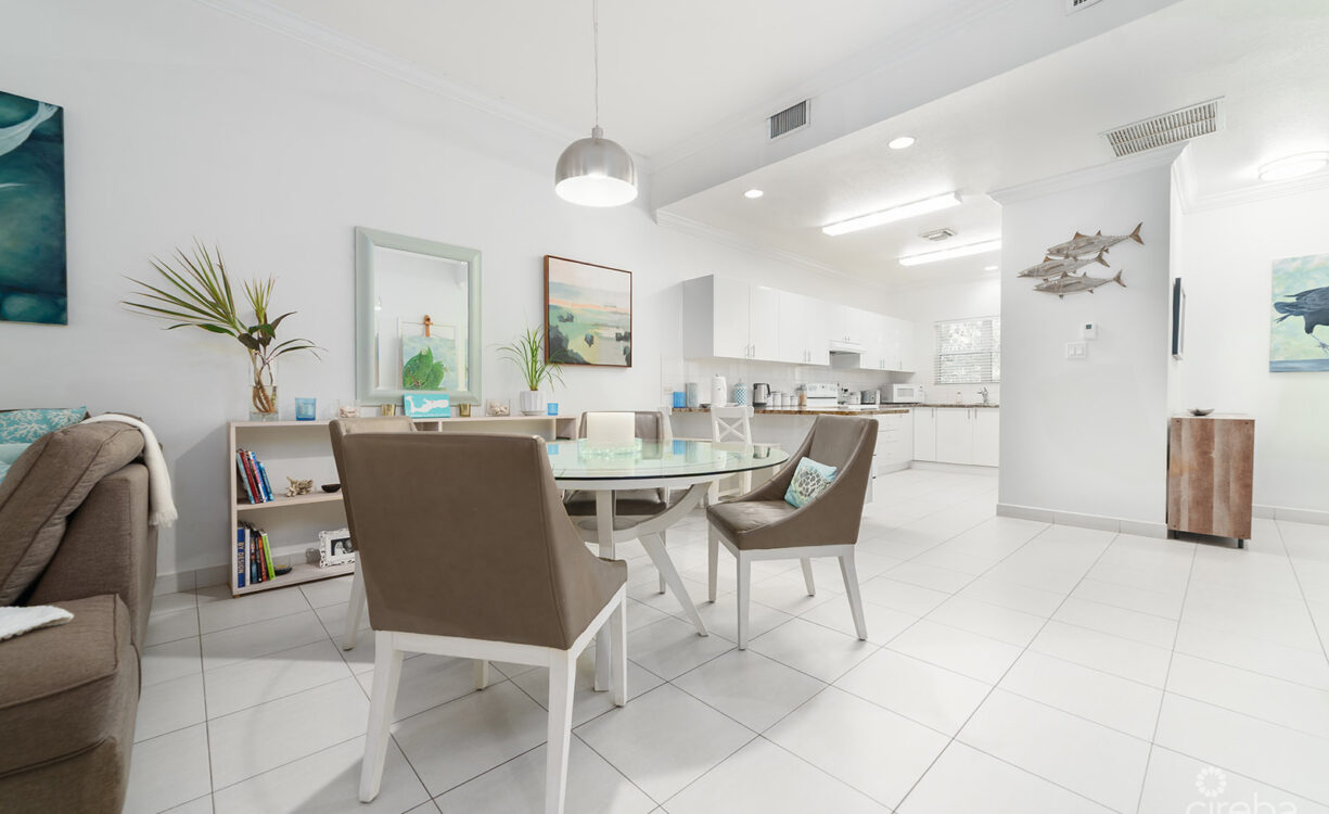 GRAND PALMS | GROUND FLOOR 2-BED IN SOUTH SOUND