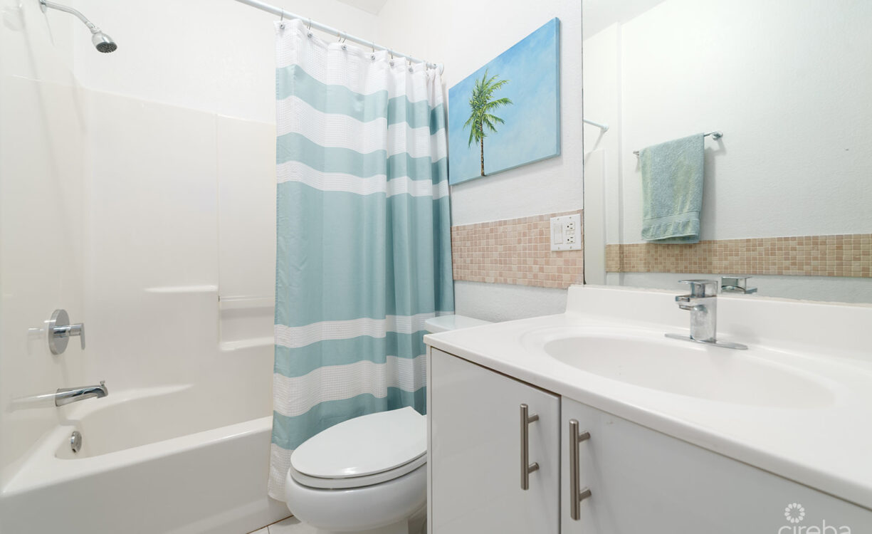 GRAND PALMS | GROUND FLOOR 2-BED IN SOUTH SOUND