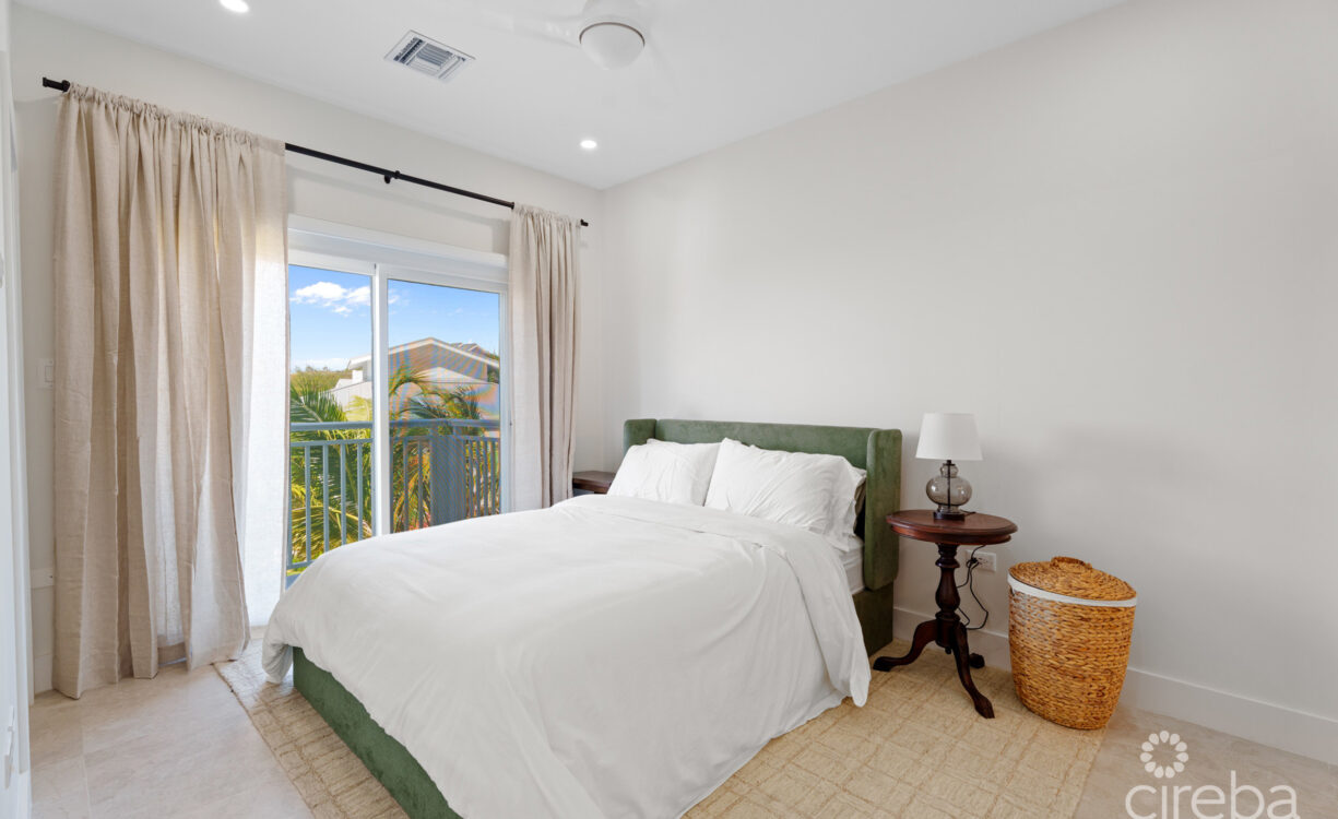 3 BEDROOMS + ROOF TERRACE AT THE MEADOWS AT BATABANO - RESIDENCE 504
