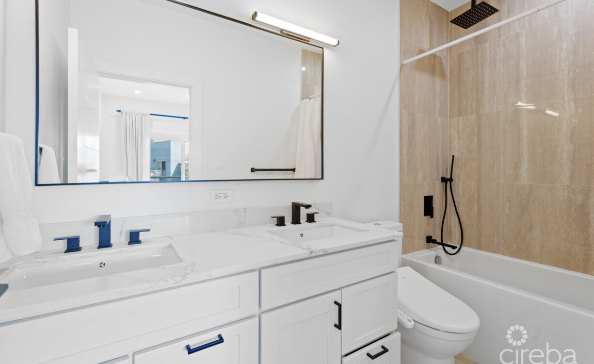 3 BEDROOMS + ROOF TERRACE AT THE MEADOWS AT BATABANO - RESIDENCE 504