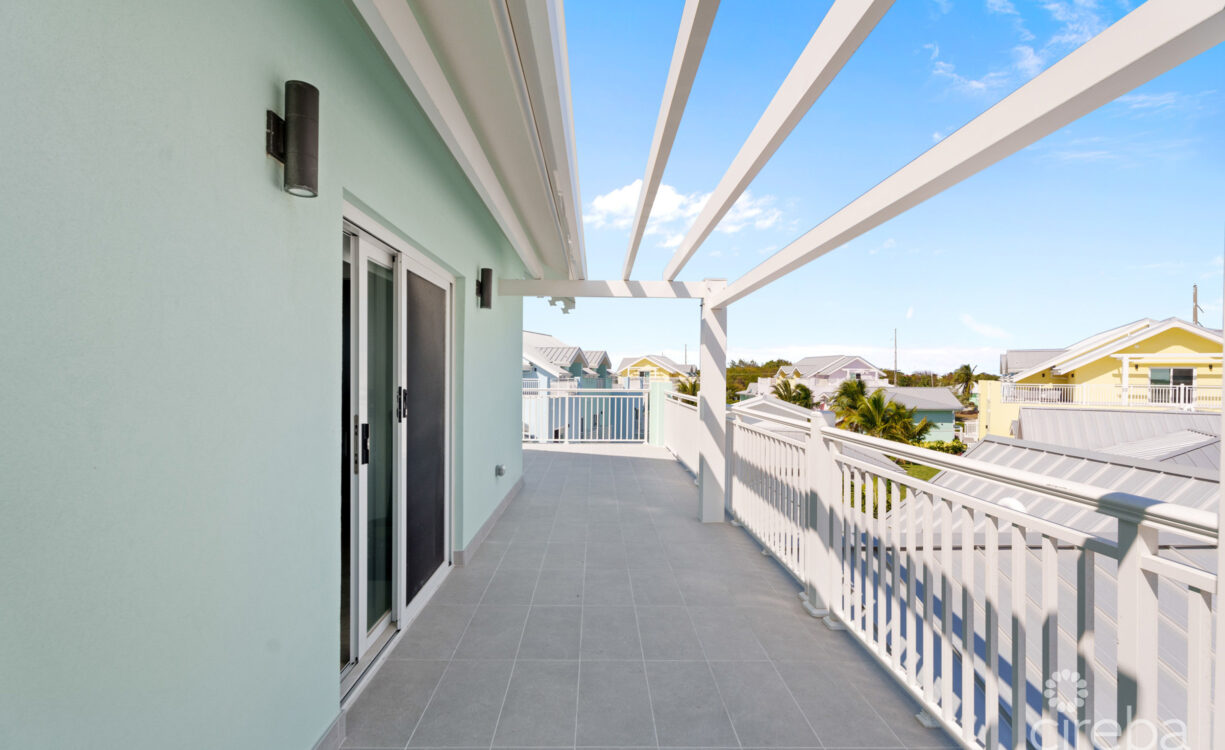 3 BEDROOMS + ROOF TERRACE AT THE MEADOWS AT BATABANO - RESIDENCE 504