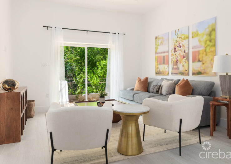 WOODRIDGE - REDBAY. FULLY FURNISHED AND VENDOR PAYS STAMP DUTY