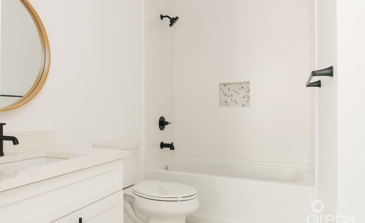 WOODRIDGE - REDBAY. FULLY FURNISHED AND VENDOR PAYS STAMP DUTY