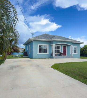 LOWER VALLEY 3 BED, 2 BATH FAMILY HOME