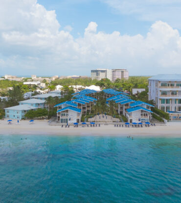 CAYMAN REEF 3 BED SEVEN MILE BEACH