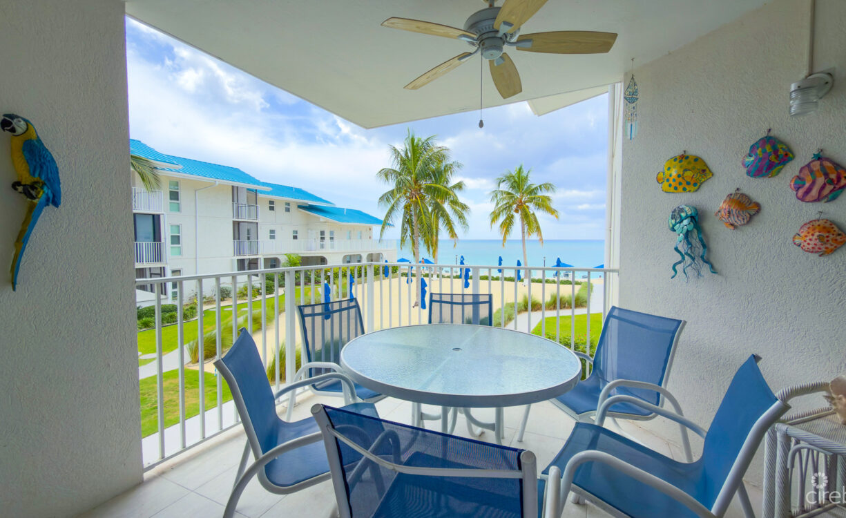 CAYMAN REEF 3 BED SEVEN MILE BEACH
