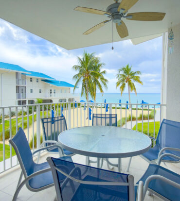 CAYMAN REEF 3 BED SEVEN MILE BEACH