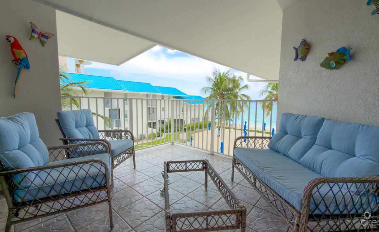 CAYMAN REEF 3 BED SEVEN MILE BEACH