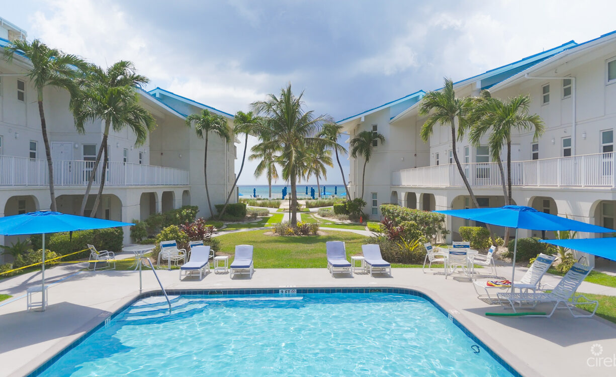 CAYMAN REEF 3 BED SEVEN MILE BEACH
