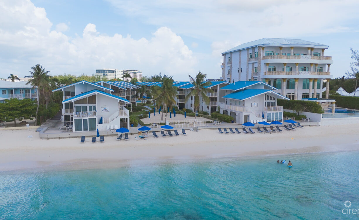 CAYMAN REEF 3 BED SEVEN MILE BEACH