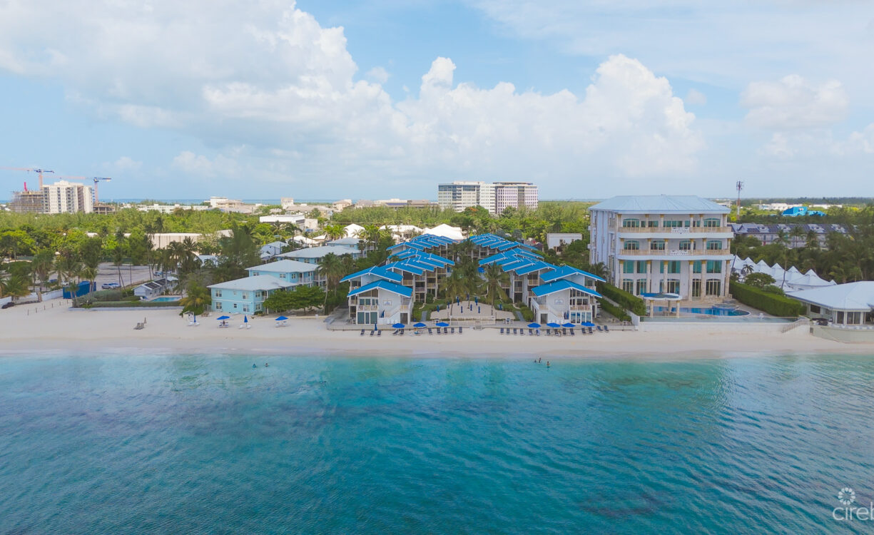 CAYMAN REEF 3 BED SEVEN MILE BEACH