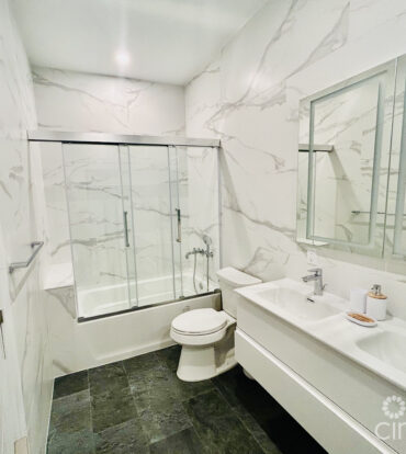 BAHIA UPGRADED LARGE 4 BEDROOM 4.5 BATHROOM