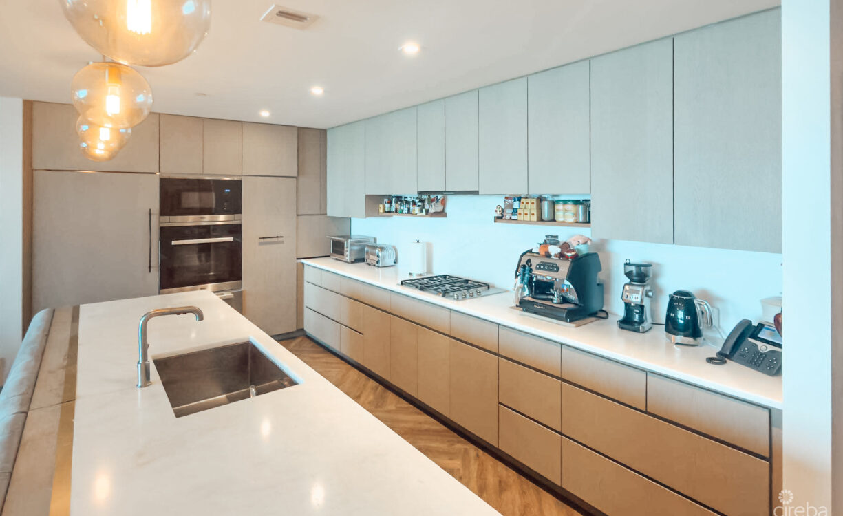 SEAFIRE 3 BEDROOM LUXURY RESIDENCE ON SEVEN MILE BEACH