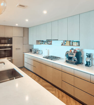 SEAFIRE 3 BEDROOM LUXURY RESIDENCE ON SEVEN MILE BEACH